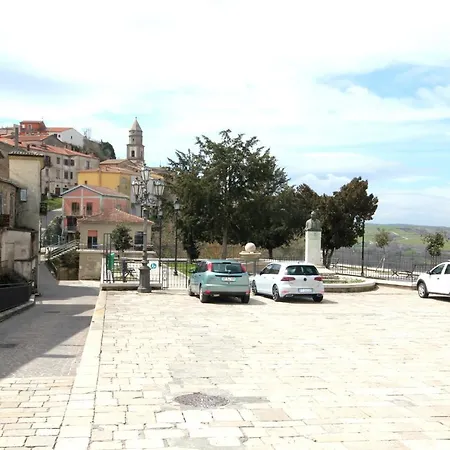Finestra Sul Passato Apartment *